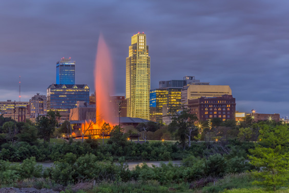 Omaha, Nebraska Skyline with Heartland of America Park Fountain